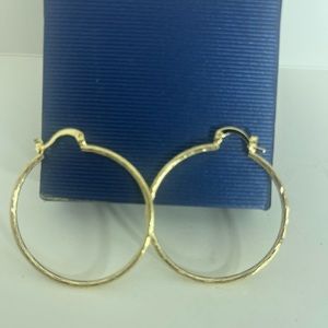 Arracada  de ORO LAMINADO para mujer‎ tamaño 2.5in Nuevo